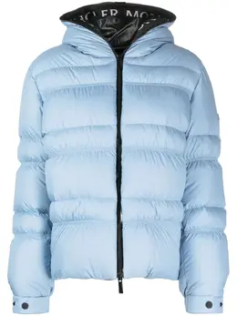 Moncler: Голубая куртка 