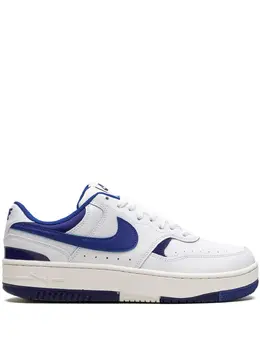Nike: Белые кроссовки 