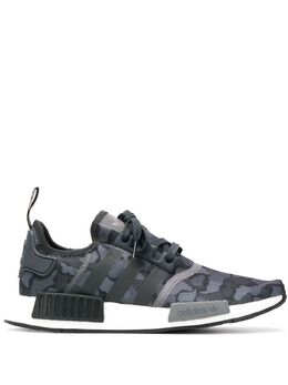 Adidas: Кроссовки  NMD_R1