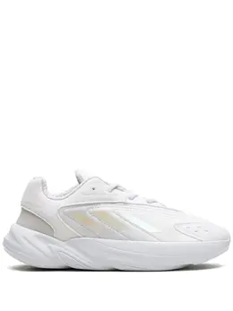 adidas: Белые кроссовки  Ozelia