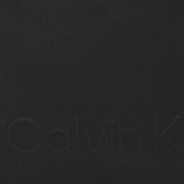 Calvin Klein: Чёрная сумка