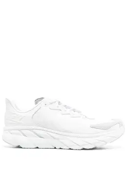 Hoka One One: Белые кроссовки 