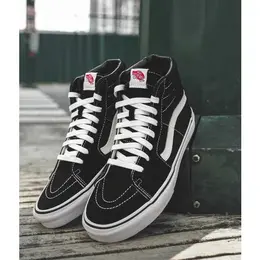 VANS: Чёрные кеды Old Skool