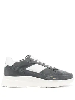 Filling Pieces: Белые кроссовки 