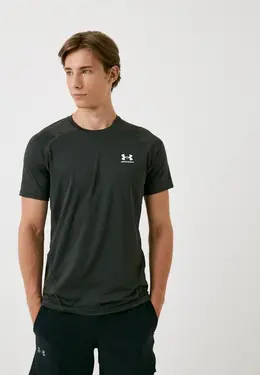 Under Armour: Спортивная футболка