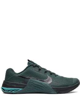 Nike: Тёмные кроссовки 