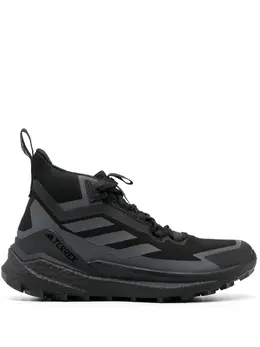 adidas: Чёрные кроссовки  Terrex