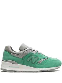 New Balance: Зелёные кроссовки  M997