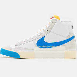 Nike: Белые кроссовки Blazer Mid 77