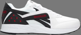 Reebok: Чёрные кроссовки  Pyro