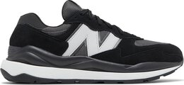 New Balance: Чёрные кроссовки  57/40