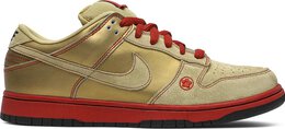 Nike: Золотые кроссовки  Dunk Low Pro SB