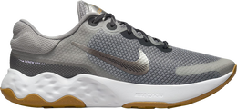Nike: Серые кроссовки 