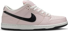 Nike: Розовые кроссовки  SB Dunk Low