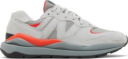 New Balance: Серые кроссовки  57/40