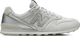 New Balance: Серебристые кроссовки  996