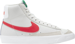 Nike: Яркие кроссовки  Blazer Mid 77