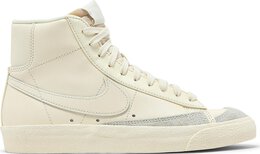 Nike: Бежевые кроссовки  Blazer Mid 77 Vintage