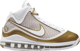 Nike: Золотые кроссовки  Air Max Lebron 7