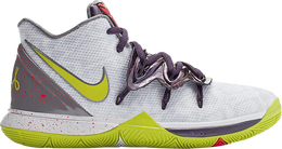 Nike: Белые кроссовки  Kyrie 5