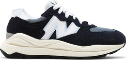 New Balance: Чёрные кроссовки  57/40