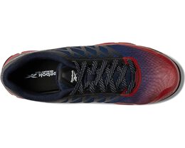 Reebok: Красные кроссовки 