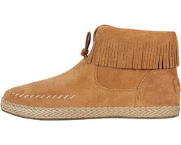 UGG: Ботинки