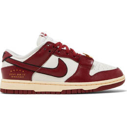 Nike: Красные кроссовки  Dunk Low SE