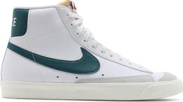 Nike: Белые кроссовки  Blazer Mid 77 Vintage