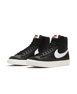 Nike: Чёрные кроссовки Blazer Mid 77 Vintage