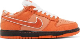 Nike: Оранжевые кроссовки  Dunk Low