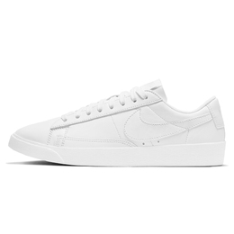 Nike: Белые кроссовки  Blazer Low LE