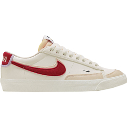 Nike: Бежевые кроссовки  Blazer Low