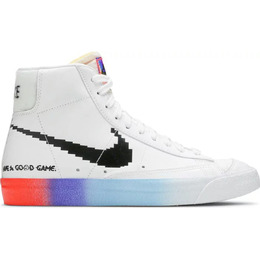 Nike: Белые кроссовки  Blazer Mid 77