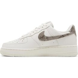 Nike: Белые кроссовки  Air Force 1