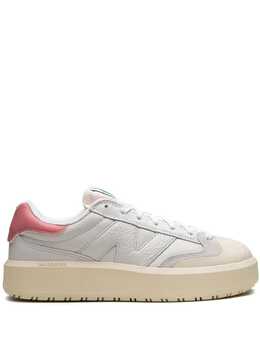 New Balance: Белые кроссовки 