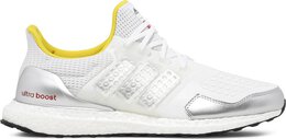 Adidas: Белые кроссовки  UltraBoost DNA