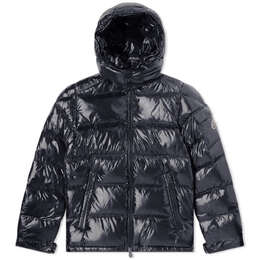 Moncler: Тёмный пуховик 