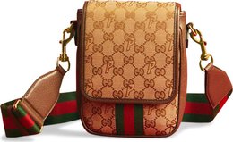 Gucci: Бежевая сумка  Web