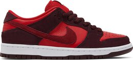 Nike: Красные кроссовки  Dunk Low Pro SB