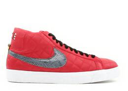 Nike: Красные кроссовки  Blazer SB