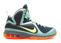 Nike: Кроссовки  Lebron 9