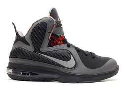 Nike: Кроссовки  Lebron 9