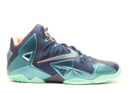 Nike: Синие кроссовки  Lebron 11