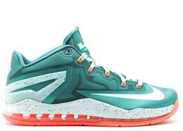 Nike: Кроссовки  Lebron 11