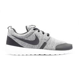 Nike: Серые кроссовки  Roshe Run