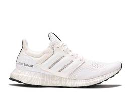 Adidas: Серые кроссовки  UltraBoost DNA