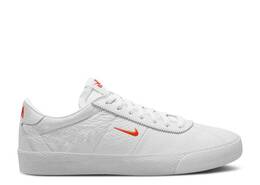 Nike: Белые кроссовки 