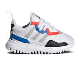 Adidas: Обувь 