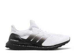 Adidas: Белые кроссовки  UltraBoost DNA